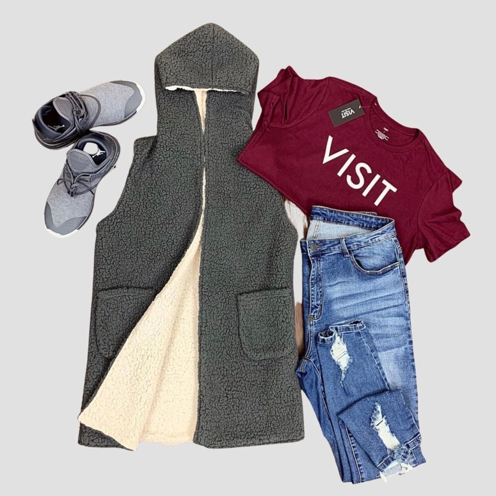 NWT Visit Fluffy Sweater Vest